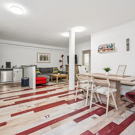 Am Bodensee - Nur 10 Minuten Zu Fuss Zum *