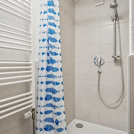 Am Bodensee - Nur 10 Minuten Zu Fuss Zum *